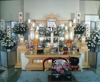 三郷別館祭壇.JPG